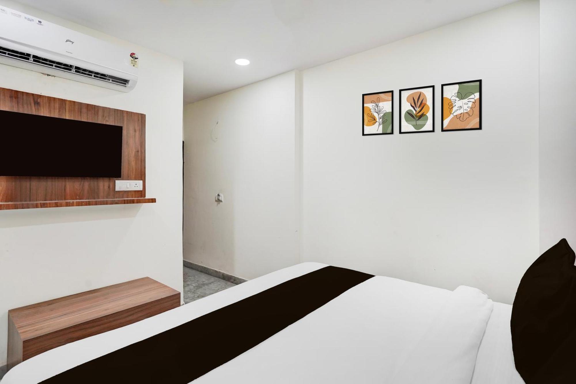 Hotel O Indirapuram Grand 가지아바드 외부 사진