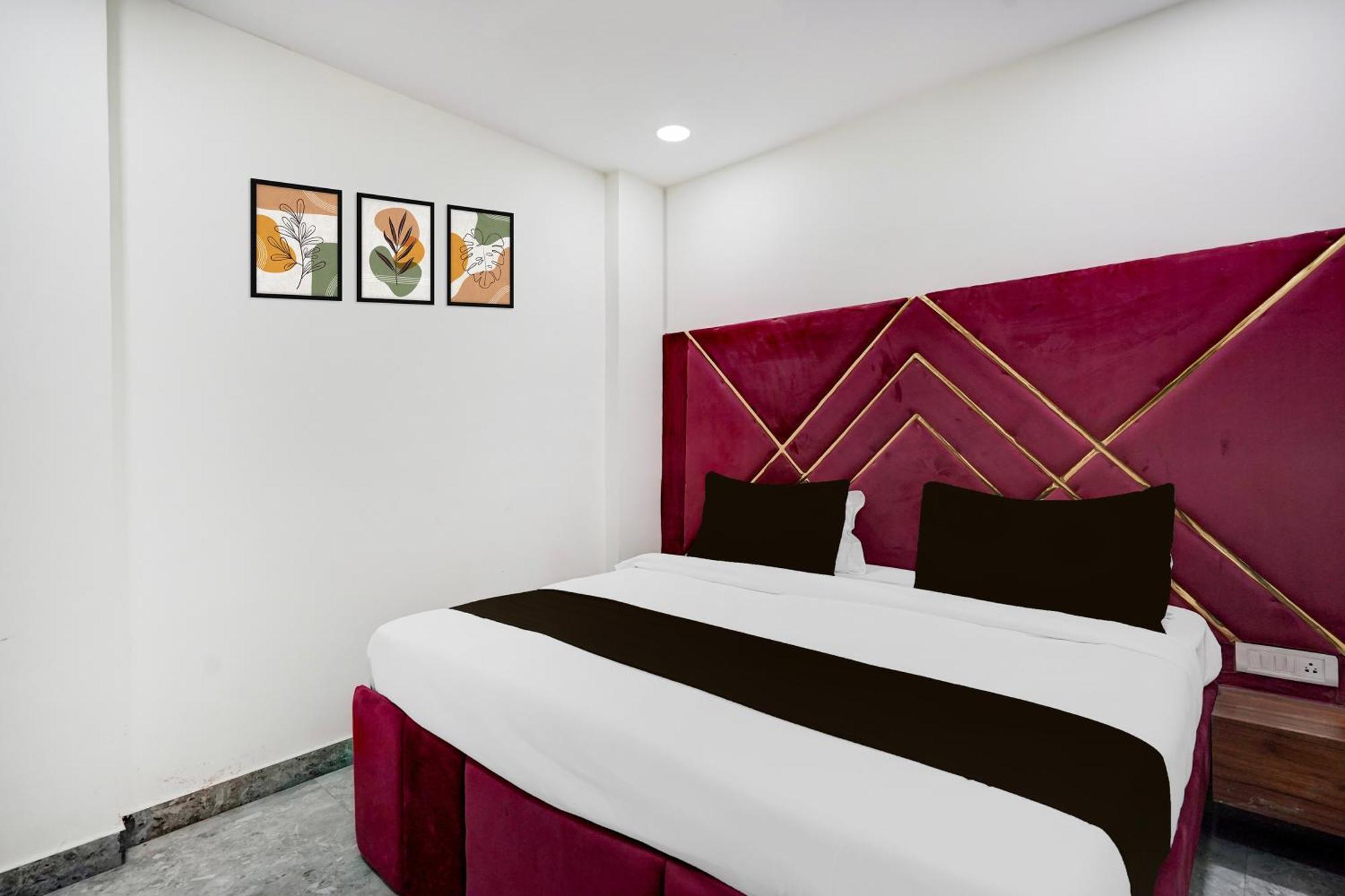 Hotel O Indirapuram Grand 가지아바드 외부 사진